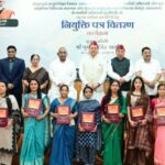 मुख्यमंत्री धामी ने 332 नव नियुक्त कार्मिकों को सौंपे नियुक्ति पत्र